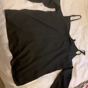 Dynamite ‘cold’ shoulder top